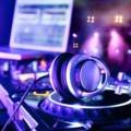 DJs para Comercios y Marcas – Revoluciona tus Eventos con Cool Rabbit